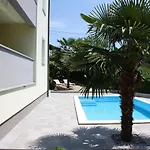 Lux Villa